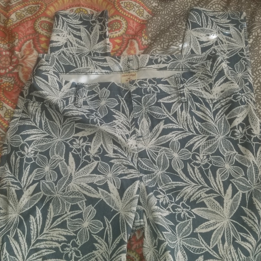 Jeggin type- fitted